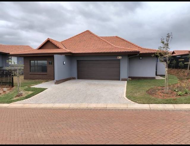 3 BEDROOM TOWNHOUSE FOR SALE IN IZINGA